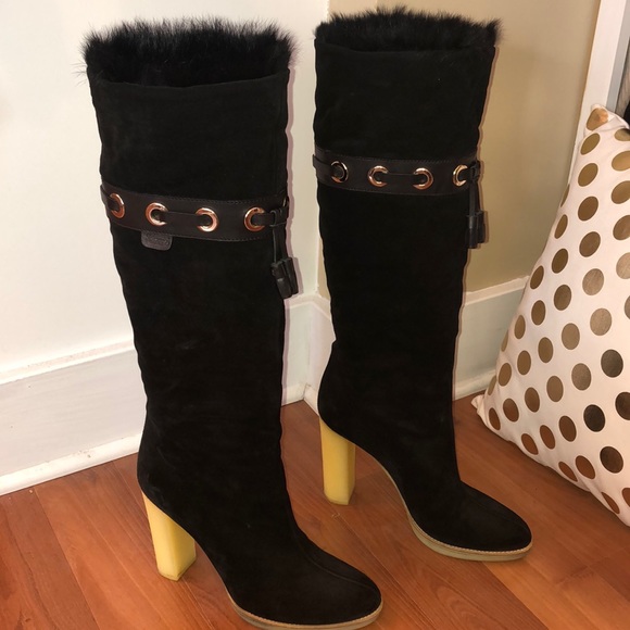gucci fur boots